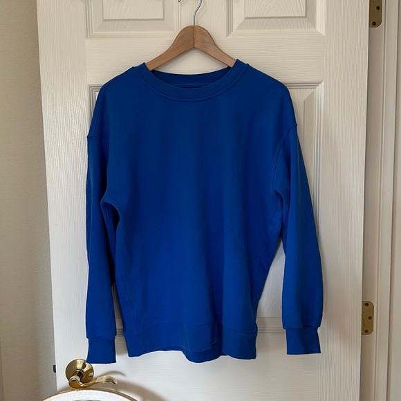 Lululemon Perfectly Oversized Crew - Picture 2 of 8